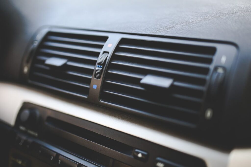 Aérateurs de climatisation d'une voiture